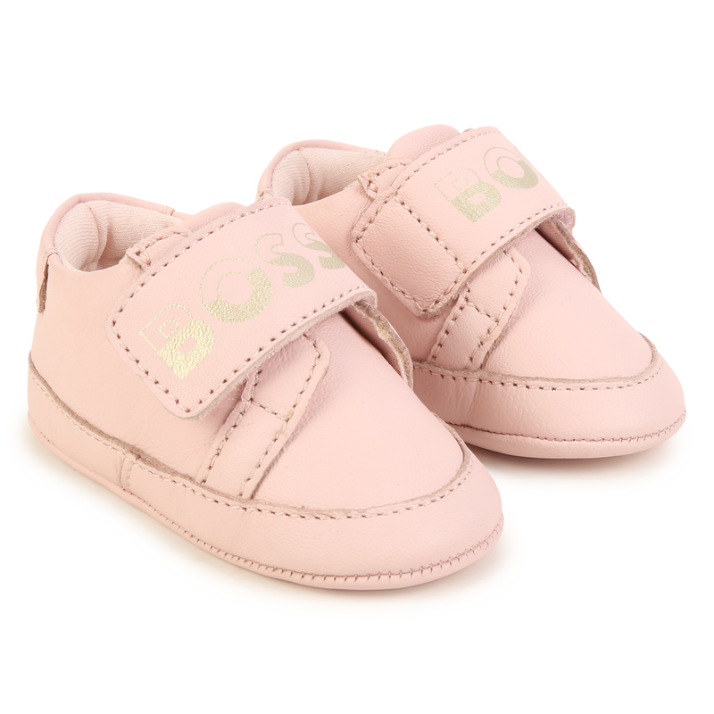 Chaussons souples à bande auto-agrippante BOSS 
                    FILLE