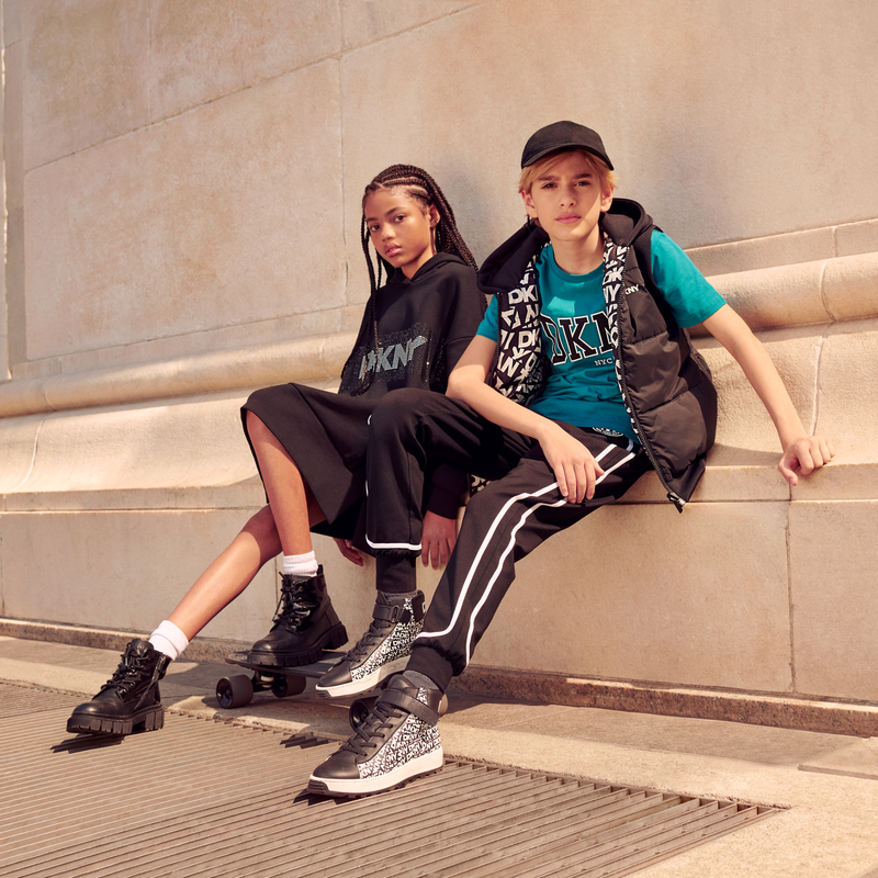 Doudoune sans manche à capuche DKNY 
                    UNISEXE