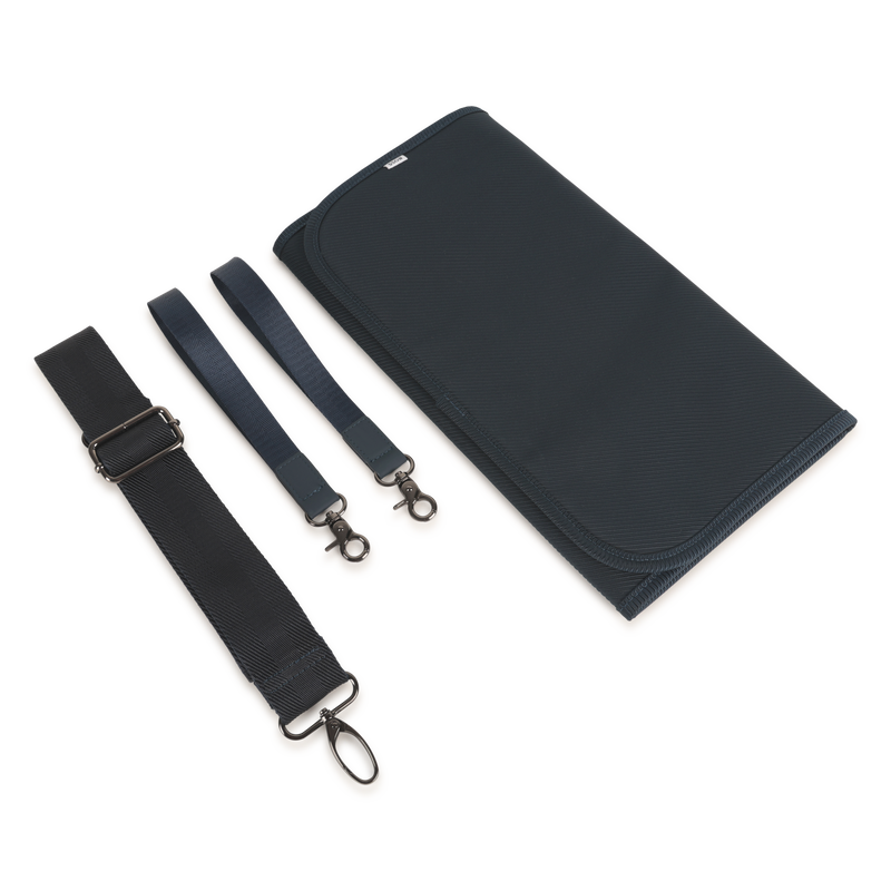 Sac à langer zippé BOSS 
                    UNISEXE