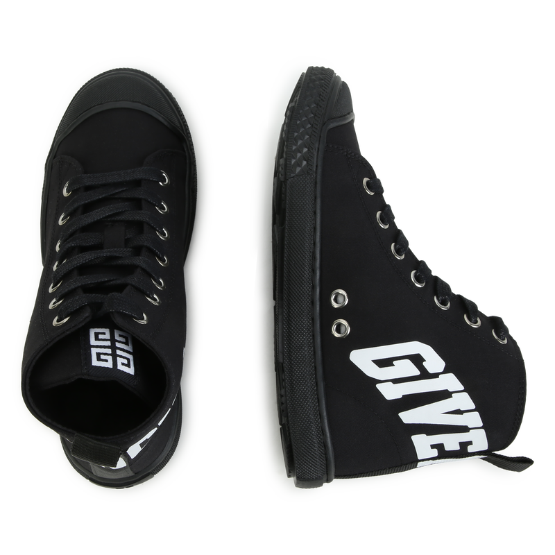 Baskets à lacets GIVENCHY 
                    GARCON