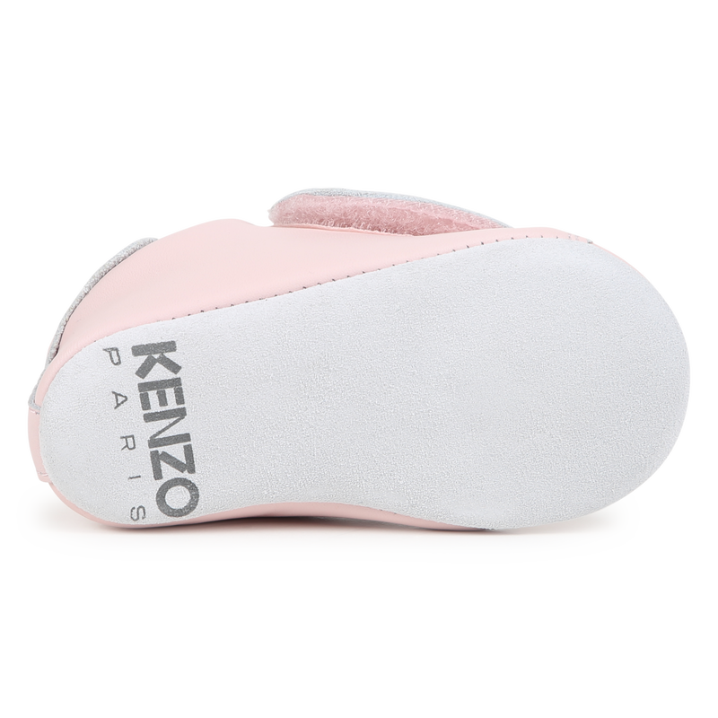 Chaussons en cuir à bande auto-agrippante KENZO KIDS 
                    UNISEXE