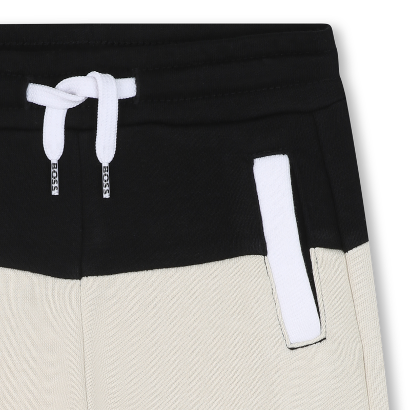 Short bicolore molletonné BOSS 
                    GARCON