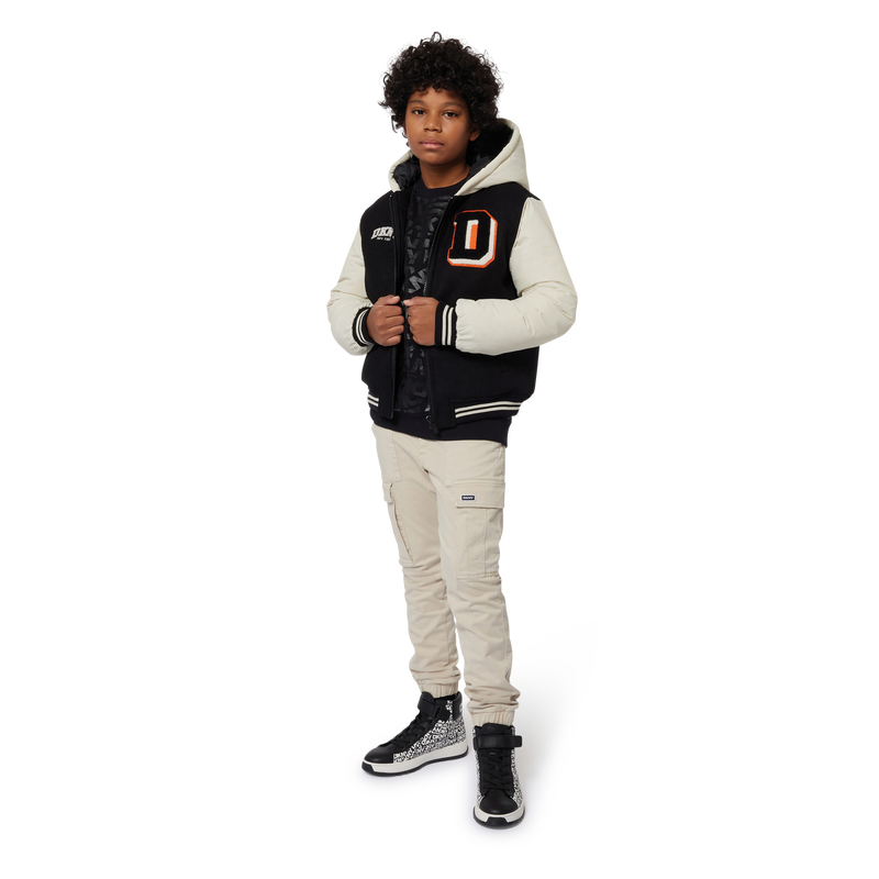 Veste à capuche rembourrée DKNY 
                    UNISEXE
