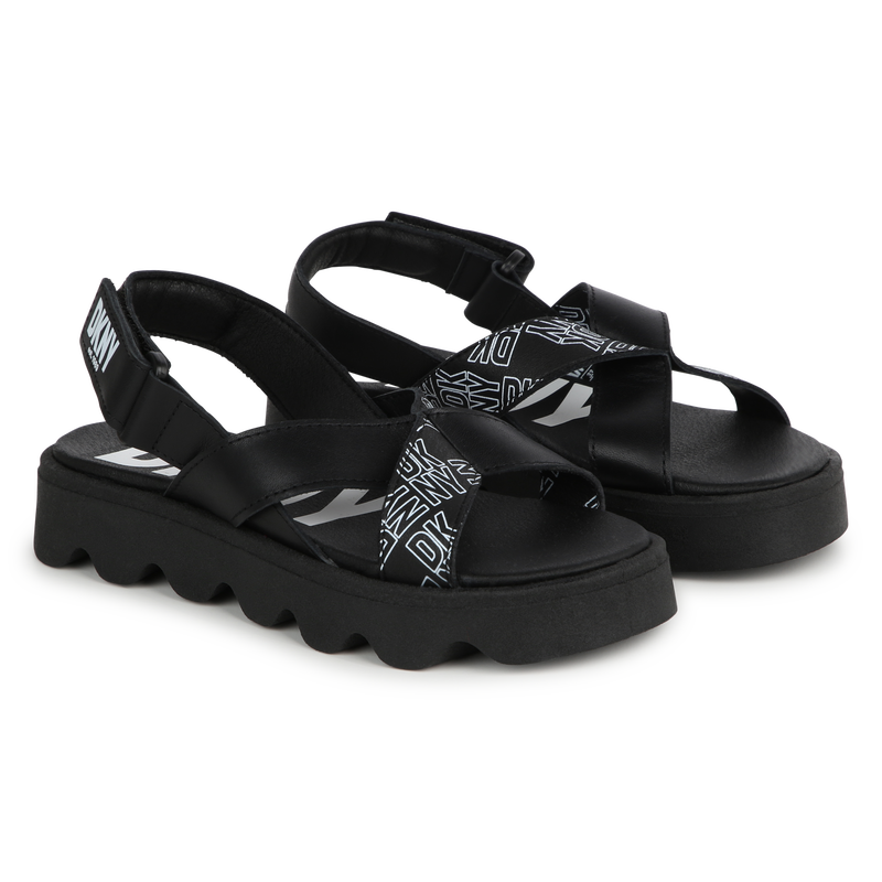 Sandales avec bande auto-agrippante DKNY 
                    FILLE