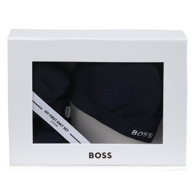 Ensemble bonnet et chaussons BOSS 
                    UNISEXE