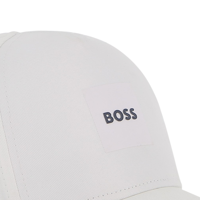 CASQUETTE AVEC FERMETURE AUTO AGRIPPANTE BOSS 
                        GARCON