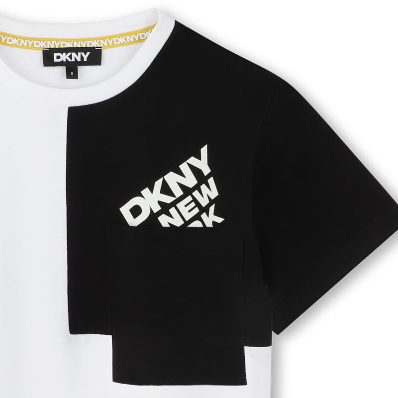 T-shirt large avec poche DKNY 
                        UNISEXE