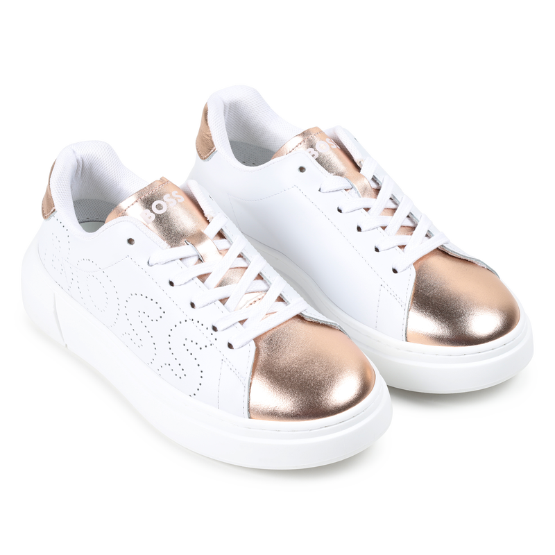 Baskets lac&eacute;es en cuir de vachette