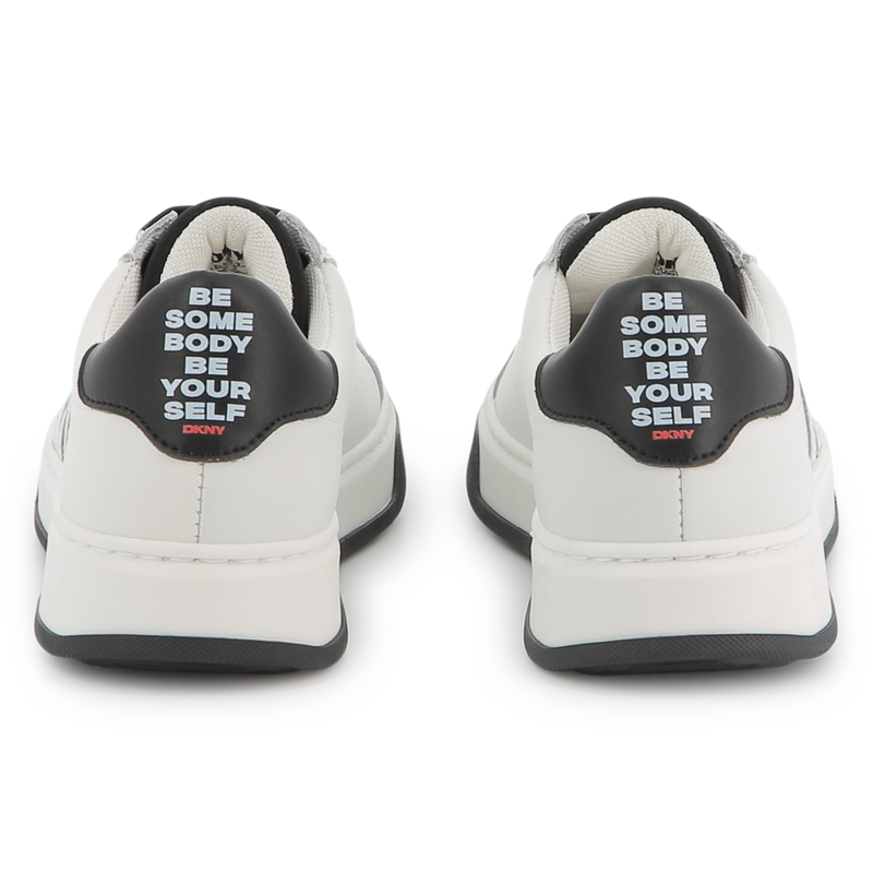 Baskets lacées en cuir DKNY 
                    UNISEXE
