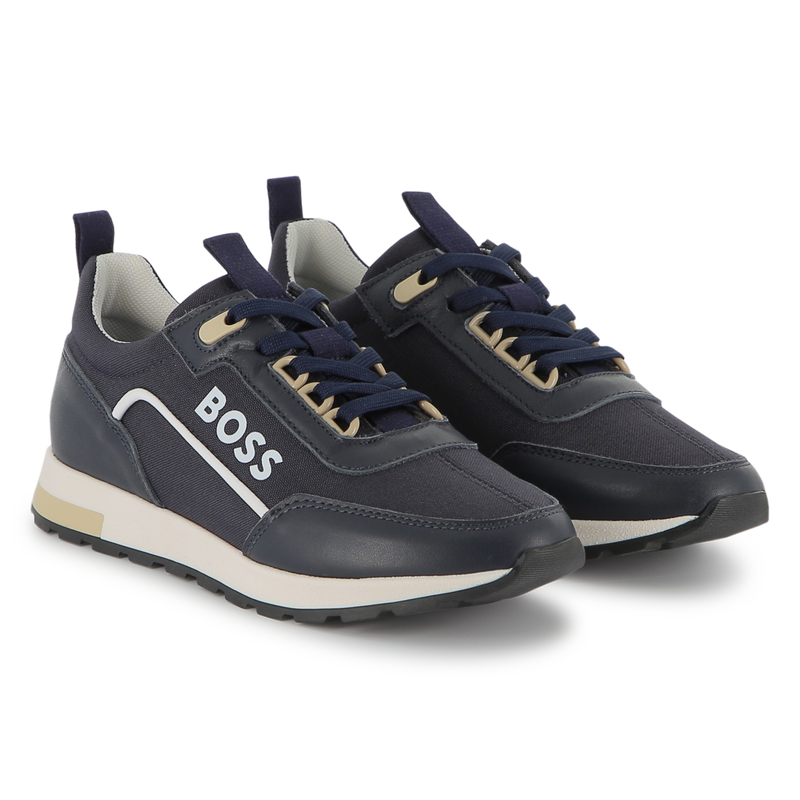 Baskets bimati&egrave;res &agrave; lacets