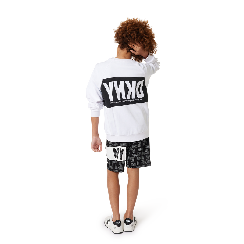 Bermuda imprimé en molleton DKNY 
                    UNISEXE